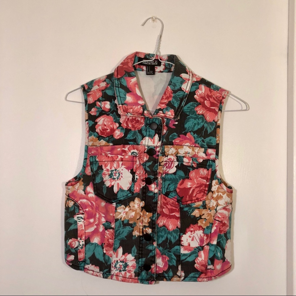 Forever 21 Flower Print Vest